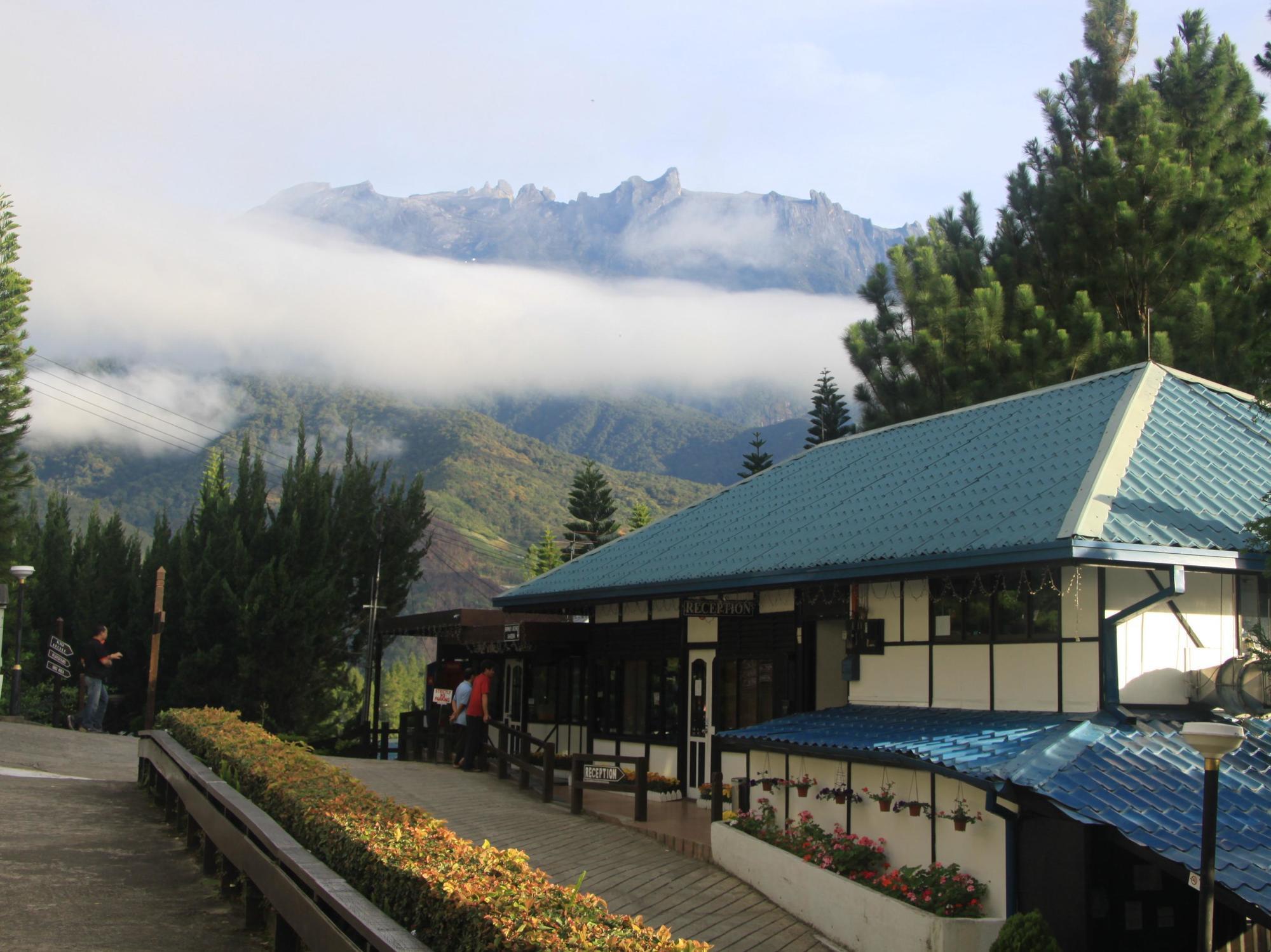 Kinabalu Pine Resort Kundasang Bagian luar foto