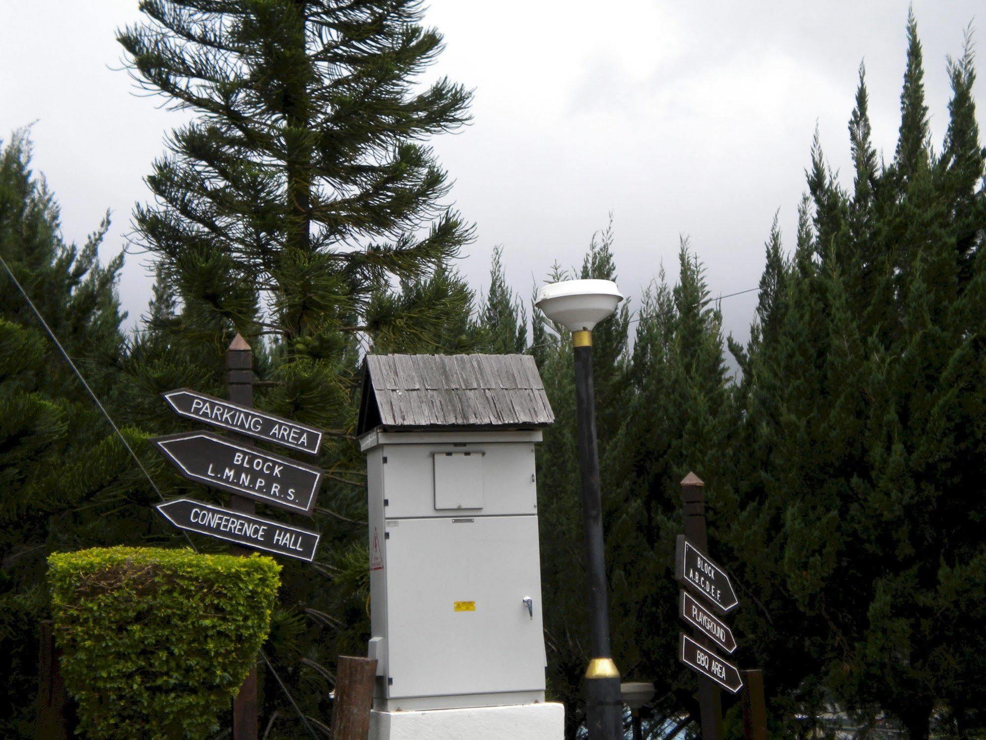 Kinabalu Pine Resort Kundasang Bagian luar foto