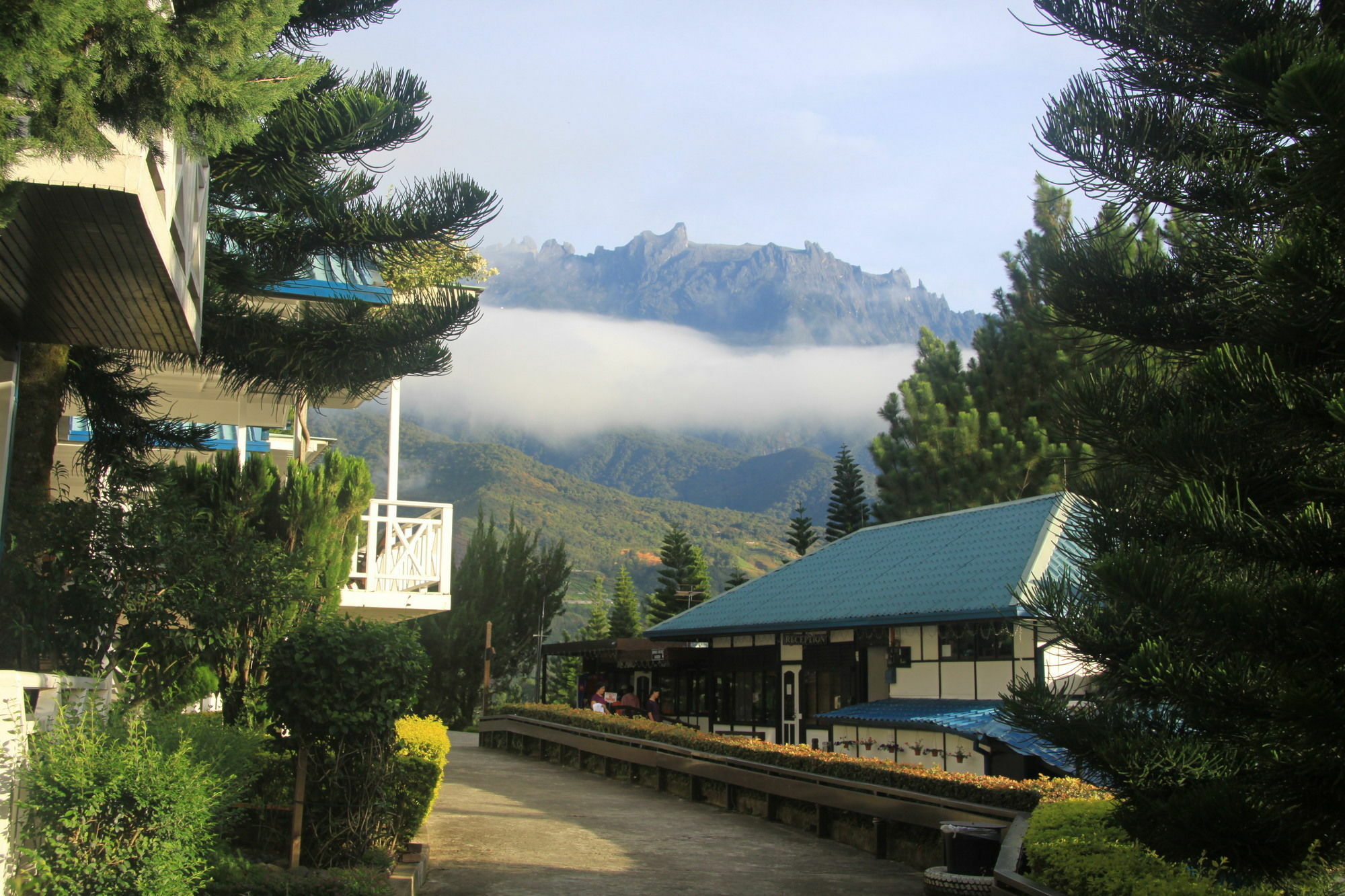 Kinabalu Pine Resort Kundasang Bagian luar foto